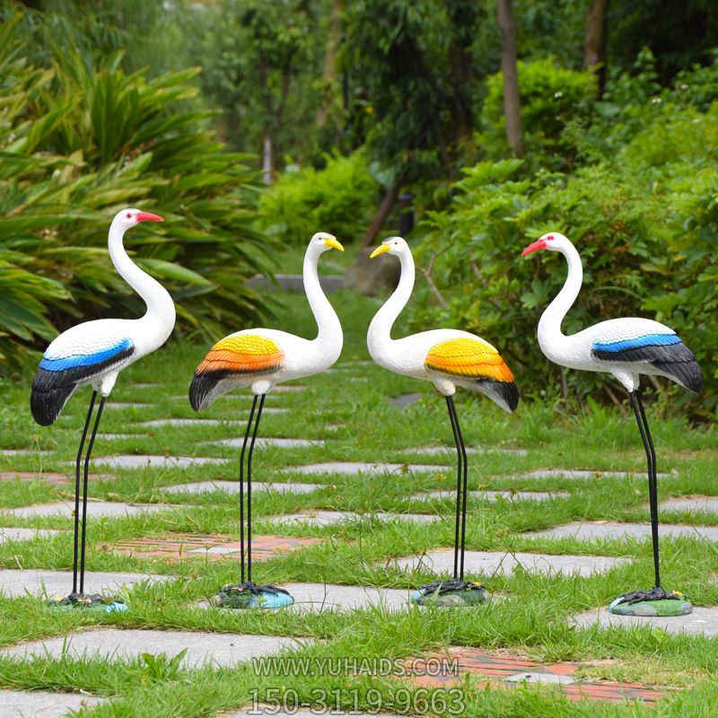 公园景区玻璃彩绘创意景观丹顶鹤雕塑