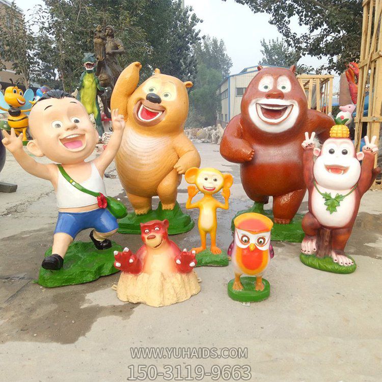 游乐园摆放玻璃钢卡通熊大熊二公仔动物雕塑