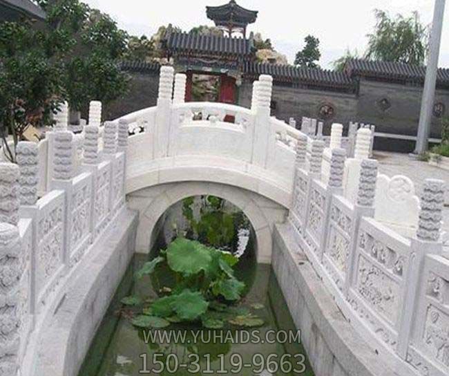 中式庭院池塘汉白玉小石拱桥栏杆景观雕塑
