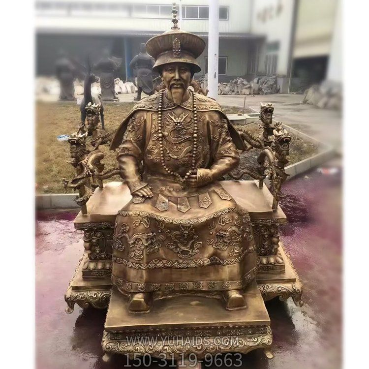 景区摆放铸铜古代清朝皇帝坐姿雕像雕塑