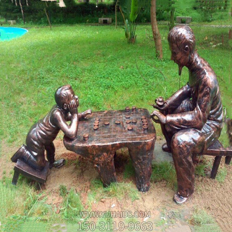 佛山下象棋人物雕塑 公园下棋老人情景小品