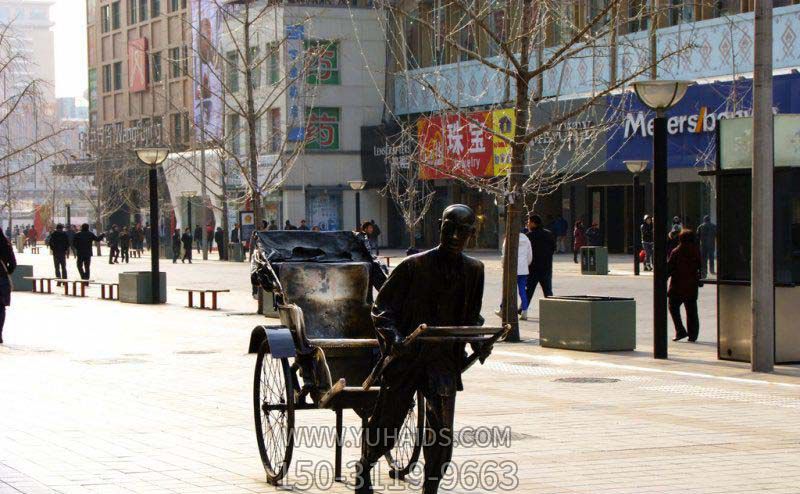 商场室外摆放奔跑拉黄包车的人物景观铜雕雕塑