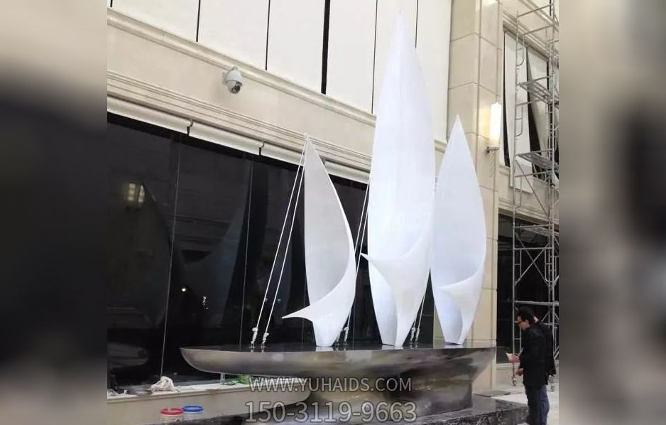 酒店别墅大堂玻璃钢帆镜面不锈钢船雕塑