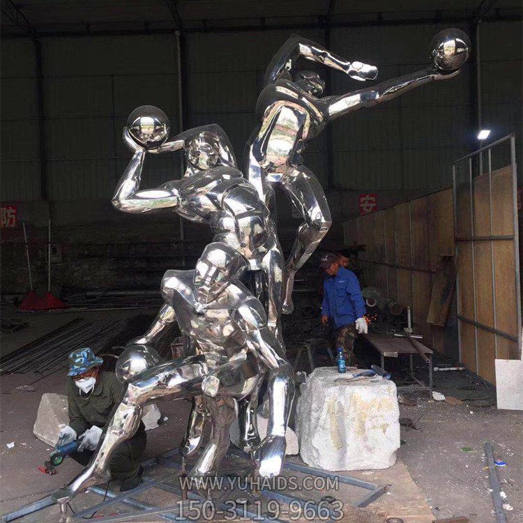 不锈钢镜面户外园林抽象运动人物雕塑
