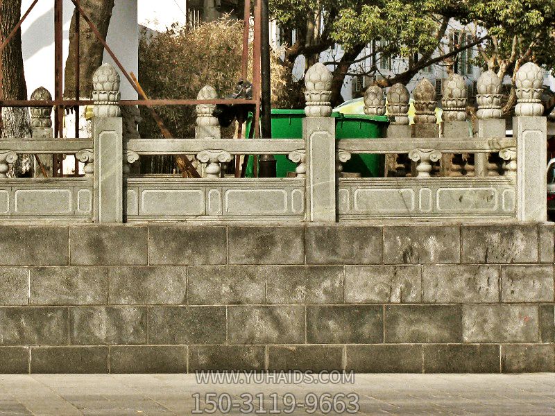 佛教寺院青石莲花护栏雕塑