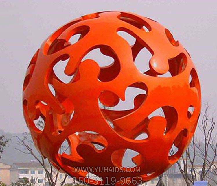 户外玻璃钢抽象运动镂空球雕塑