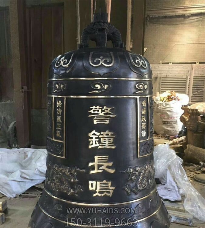 寺庙大型铜钟摆件雕塑