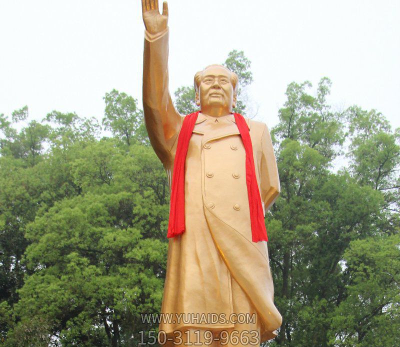 景区铜雕鎏金挥手的毛泽东雕塑