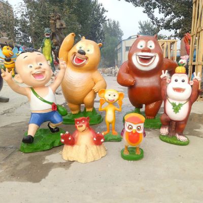 游乐园摆放玻璃钢卡通熊大熊二公仔动物雕塑