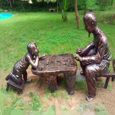 佛山下象棋人物雕塑 公园下棋老人情景小品