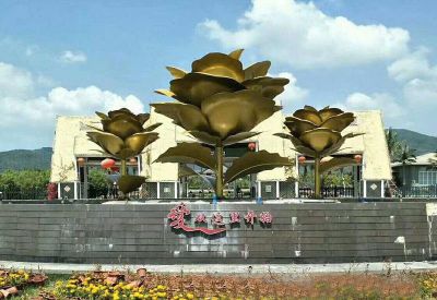广场公园大型不锈钢景区玫瑰花雕塑