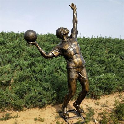 玻璃钢仿铜打篮球的人物雕塑