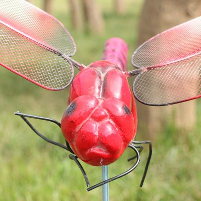 农场池塘摆放卡通红色玻璃钢蜻蜓雕塑