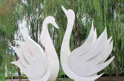公园创意放飞玻璃钢天鹅雕塑