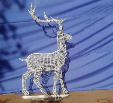 不锈钢创意镂空铁艺园林景观鹿雕塑