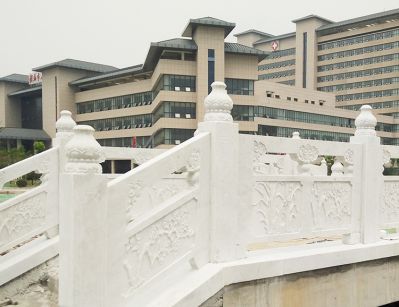 医院景观汉白玉石拱桥浮雕镂空雕塑