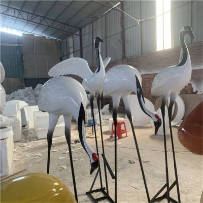 玻璃钢大型池塘动物摆件丹顶鹤雕塑
