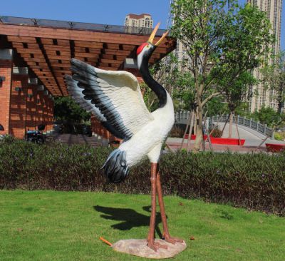 玻璃钢彩绘创意公园景区丹顶鹤雕塑
