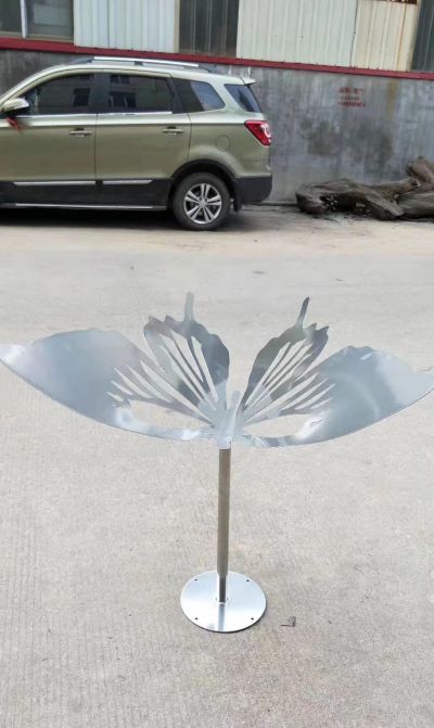 街道抽象玻璃钢蝴蝶雕塑