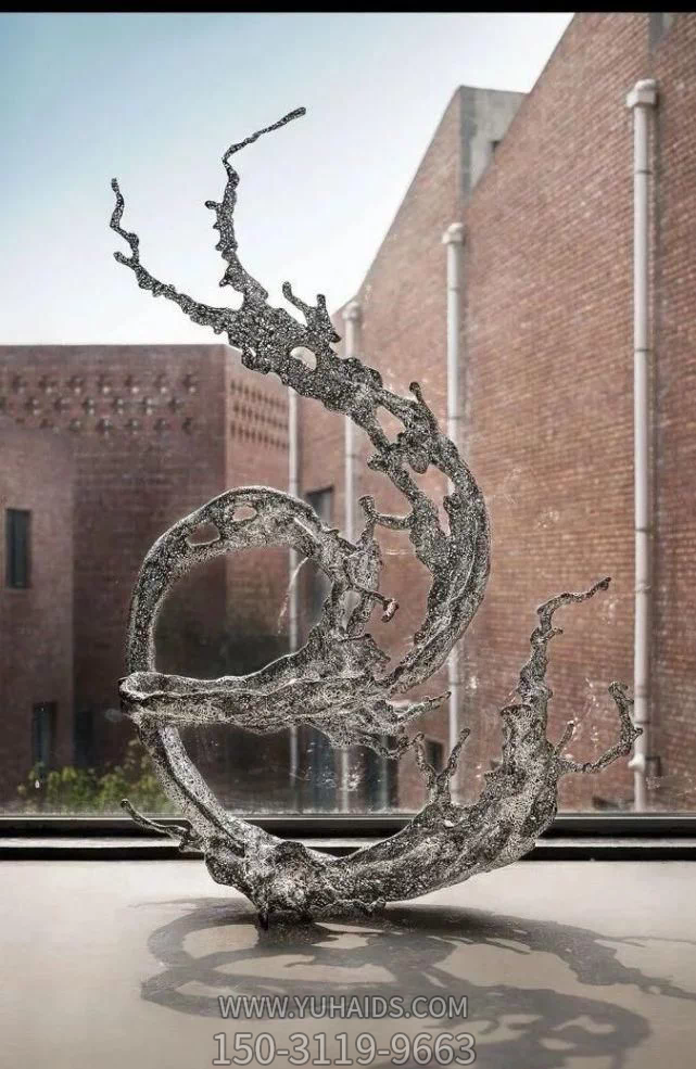 户外大型不锈钢抽象艺术个性龙雕塑