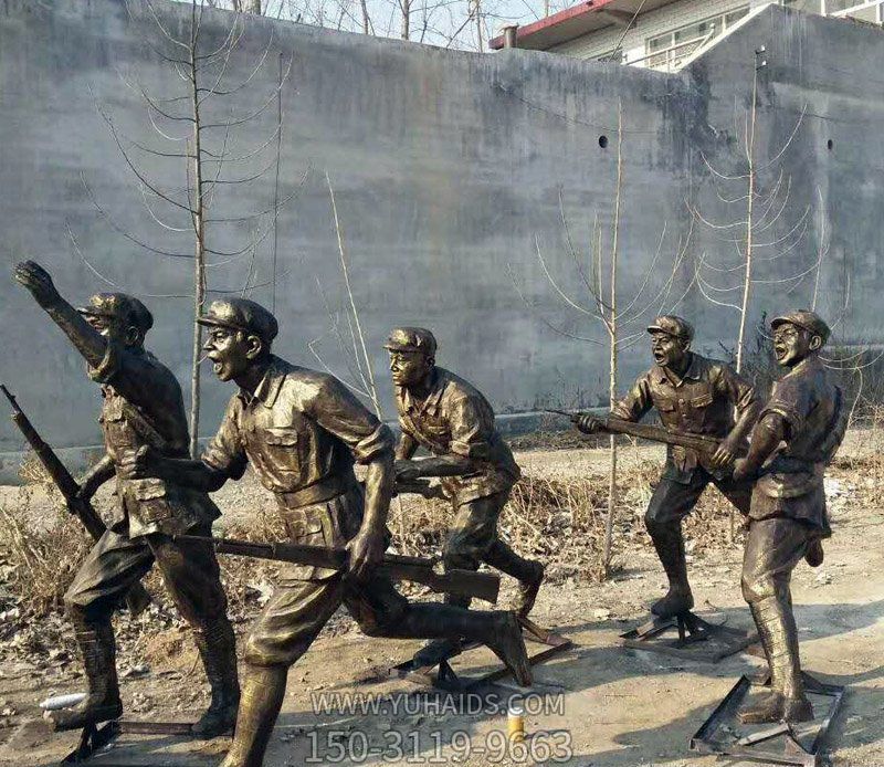 公园铜雕人物冲锋的解放军雕塑