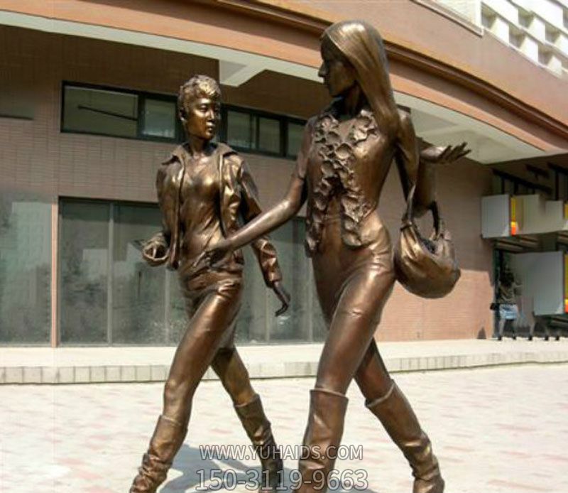 现代女郎步行街人物铜雕购物的女人雕塑