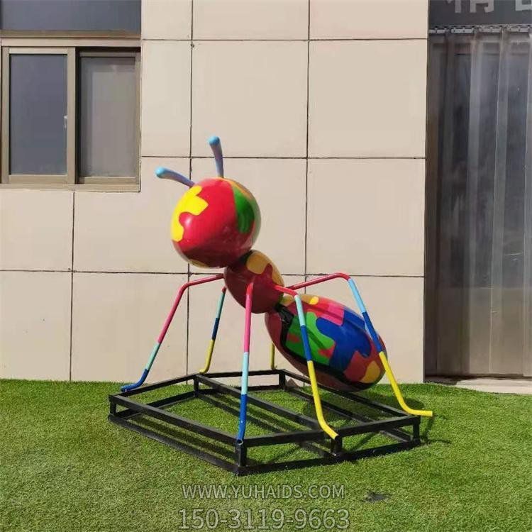 公园绿地大型玻璃钢彩绘蚂蚁摆件雕塑