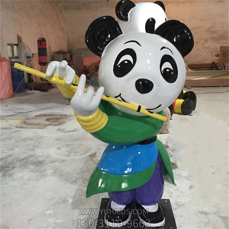 玻璃钢卡通吹笛子的熊猫雕塑