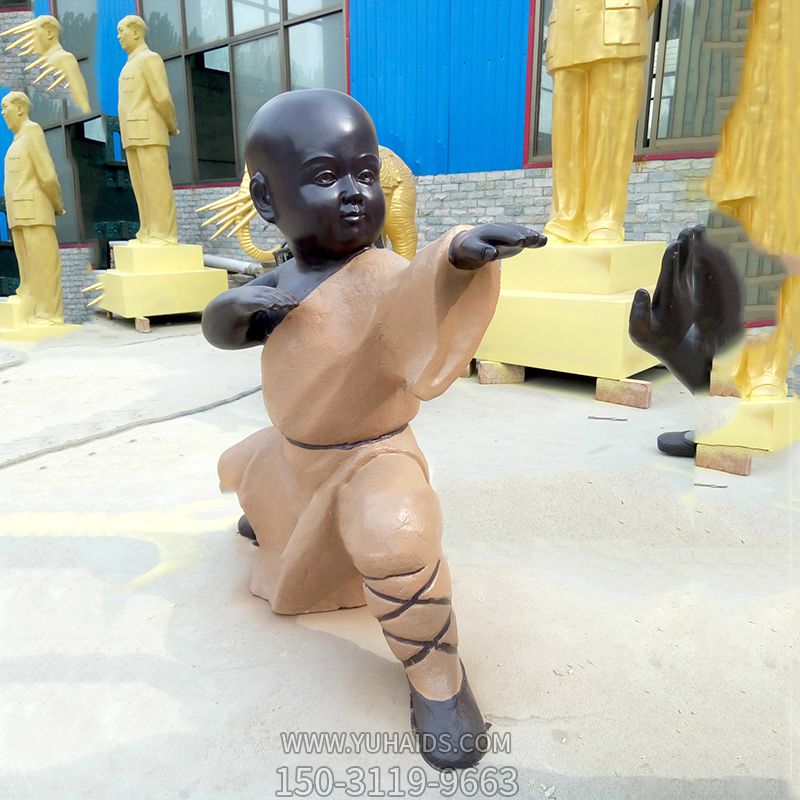 城市街边功夫小和尚玻璃钢雕塑