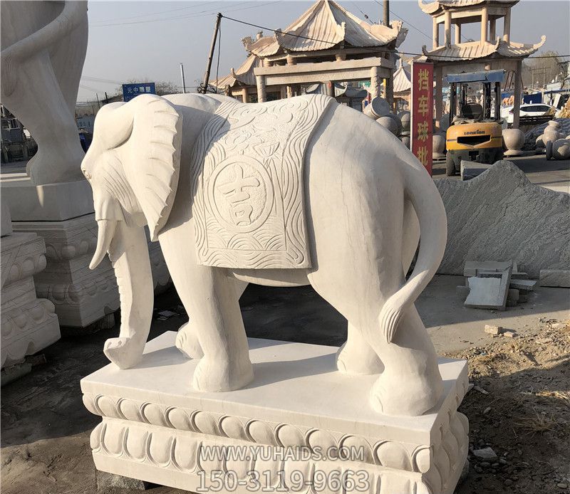 景区汉白玉石雕大象雕塑