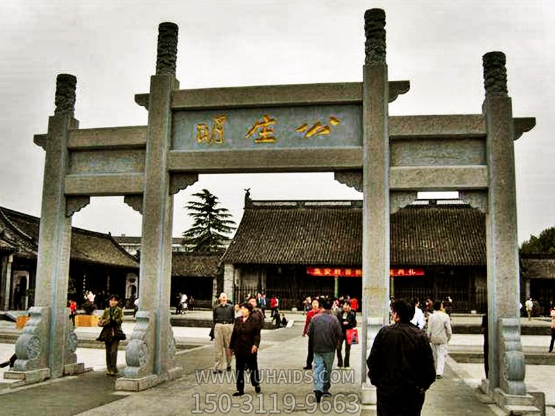 景点寺庙简易石柱三门牌坊雕塑