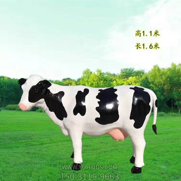 农场玻璃钢卡通园林景观动物摆件奶牛雕塑