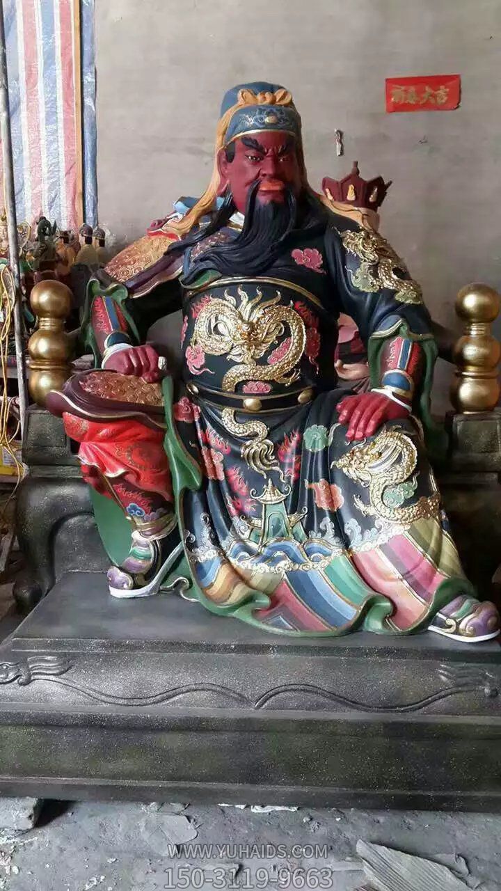玻璃钢彩绘大型景观寺庙关公雕塑