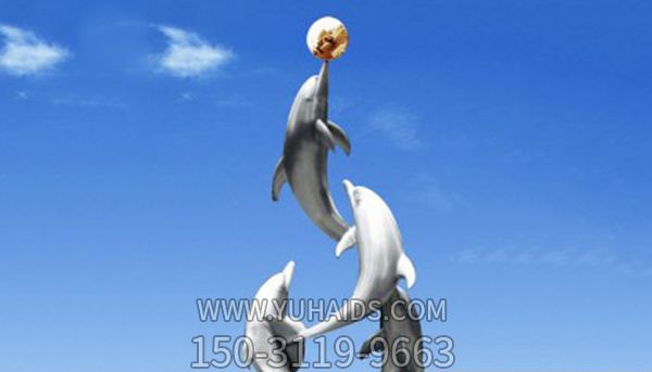 空中跳跃几只不锈钢海豚雕塑
