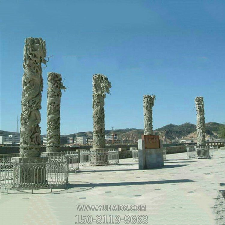 大理石石雕盘龙户外景观石柱雕塑