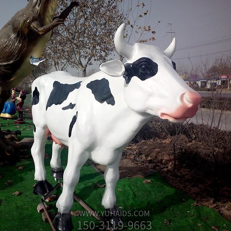 户外玻璃钢仿真奶牛动物农场户外摆件雕塑