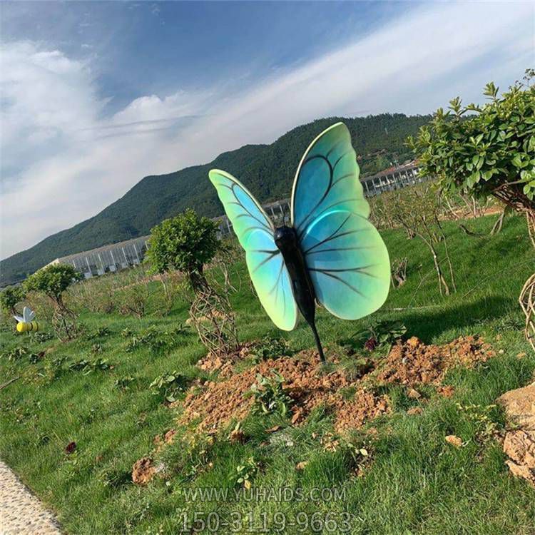 玻璃钢卡通喷漆蝴蝶小品园林草地雕塑
