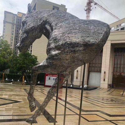 售楼部不锈钢大型抽象动物马雕塑