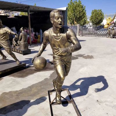 校园远动铜雕打篮球的人物雕塑