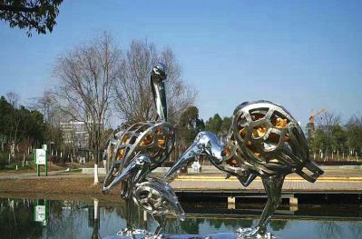 公园景区不锈钢镂空鹤雕塑