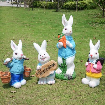 景区四只树脂彩绘兔子雕塑