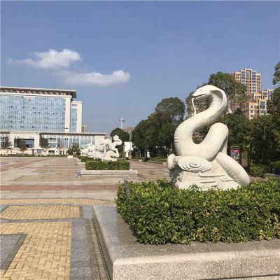 公园户外广场摆放大理石雕刻生肖蛇动物雕塑
