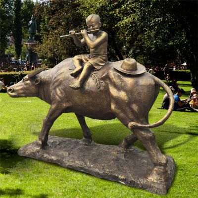 牧童户外景区大型坐在牛背上吹笛子的儿童雕塑