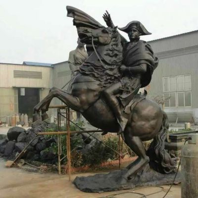 铸铜雕塑广场大型西方骑马人物小品