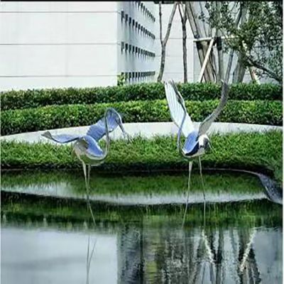 户外园林池塘不锈钢镜面抽象动物雕塑