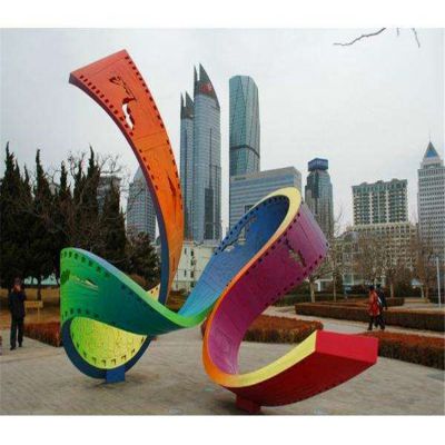 不锈钢彩绘喷漆抽象广场大型胶卷城市景观雕塑