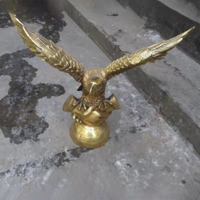户外公园室内铸铜雄鹰展翅雕塑
