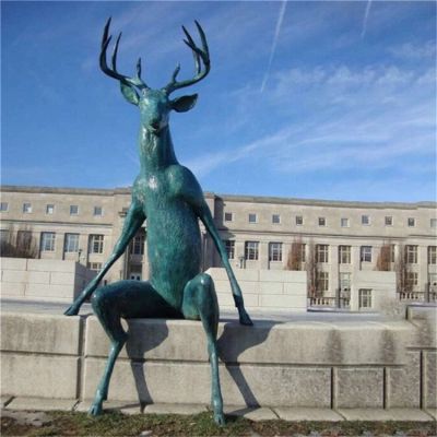 广场大型铸铜鹿摆件雕塑