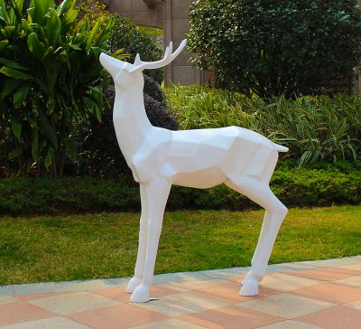 公园几何白色景区装饰品动物摆件梅花鹿雕塑