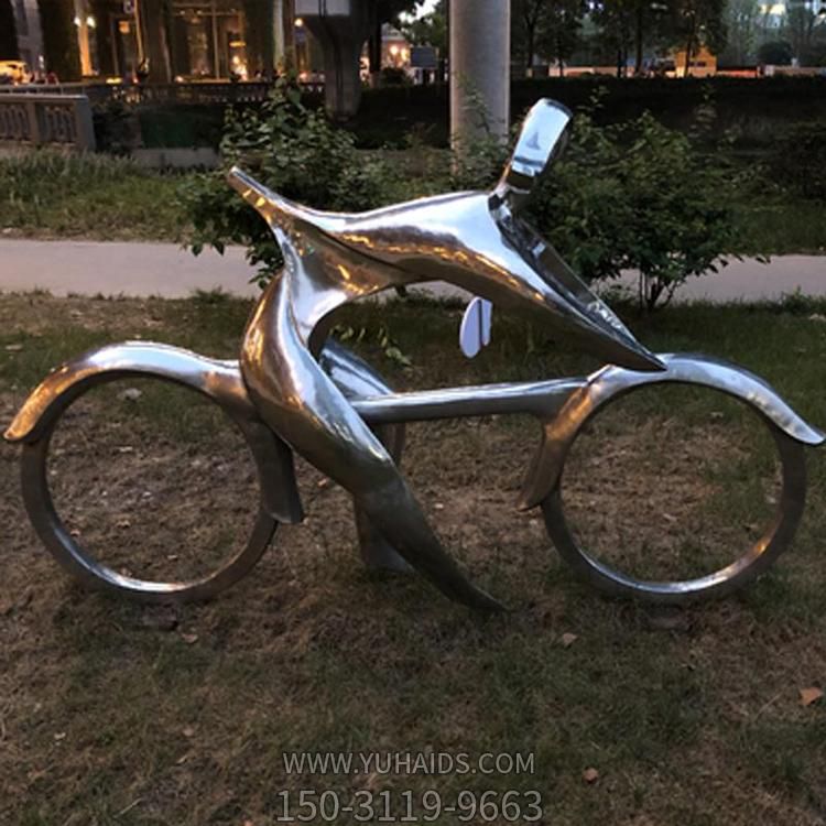 不锈钢骑车人物雕像公园广场绿地点缀金属创意小品雕塑
